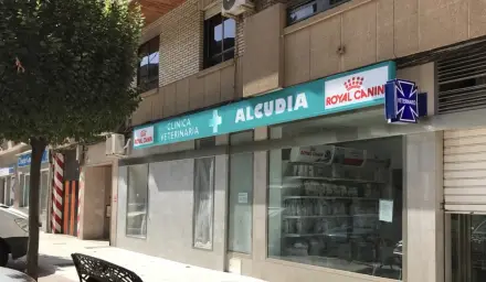 Cómo elegir una caja de luz en Madrid: frontal, óptica LED y errores a evitar