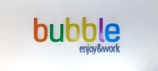 Letras corpóreas de colores